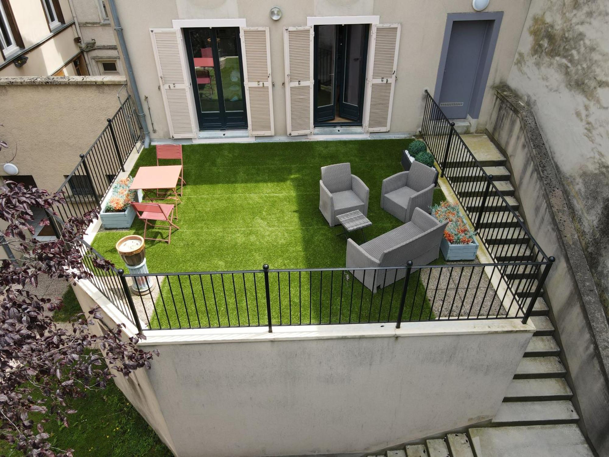 Les Terrasses Du Bouchon Apartment Troyes Exterior photo